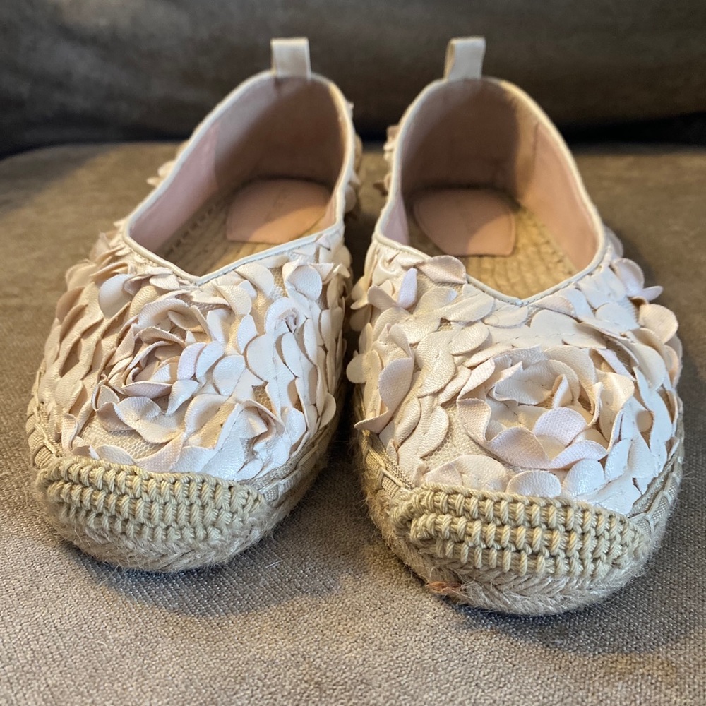 Floral espadrilles flats by Avec Les Filles